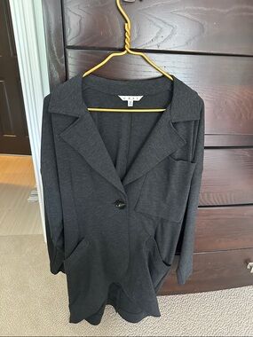 CAbi Charcoal Knit Longline Blazer  oversize fit in arms   Cute !!